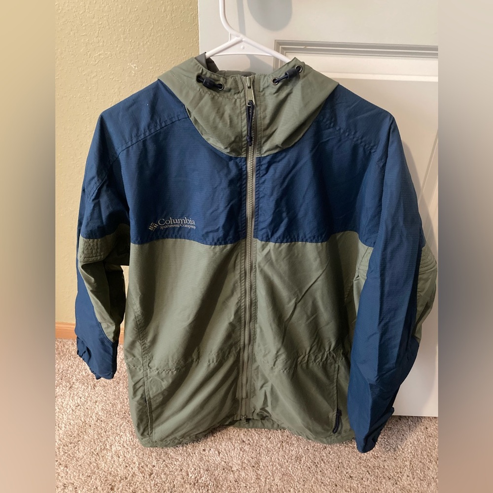 Columbia Women’s Olive and Navy Raincoat